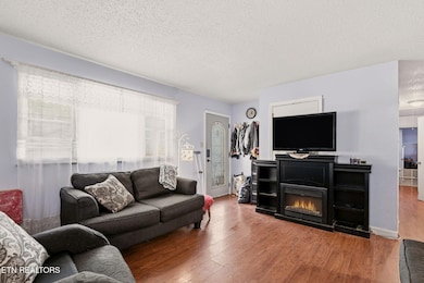 4510 Mockingbird Dr NE, Knoxville, TN 37918 - photo 5