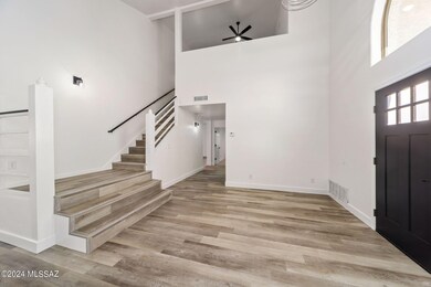 8-web-or-mls-3640 W Sadler Pl - MLS Imag