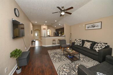 7105 Glass St, Houston, TX 77016 - photo 5