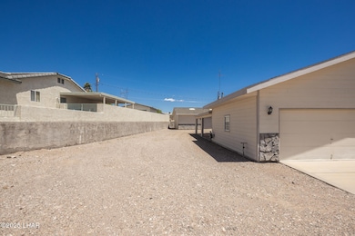 4 Side Yard.1432 McCulloch