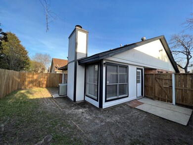 8218 Summertree Dr, Houston, TX 77040 - photo 3