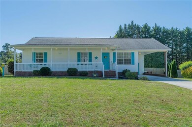 3908 Landover Dr, High Point, NC 27265 - photo 2