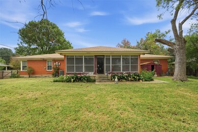 3929 Huaco Ln, Waco, TX 76710 - photo 2