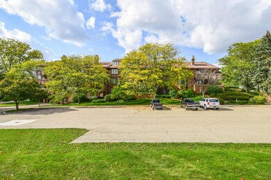 002-Front_View-4937113-medium