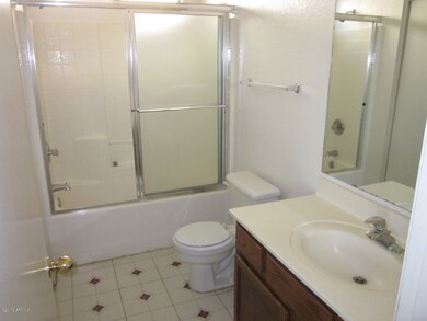 780 N Exeter St, Chandler, AZ 85225 - photo 5