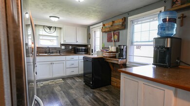 2210EaglecrestRd-02