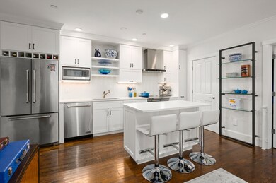 429 Norfolk St unit 1, Somerville, MA 02143 - photo 4