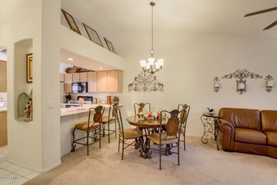 Breakfast Bar & Dining Room
