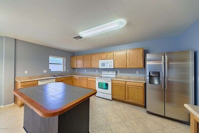 22613 N