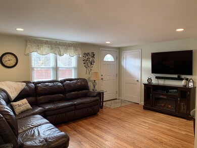 16 Coolidge Rd, Walpole, MA 02081 - photo 5
