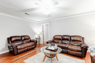 5038 Viking Dr, Houston, TX 77092 - photo 5