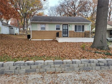 2716 Appleton Ave, Independence, MO 64052 - photo 2