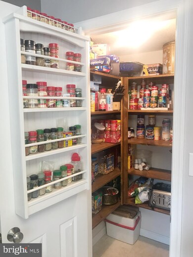 23130 Cherry Blossom Ln, California, MD 20619 - photo 5