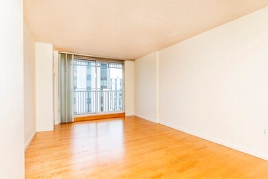 Regatta Riverview Residences unit 1427, Cambridge, MA 02141 - photo 2