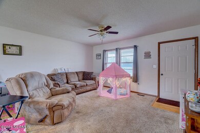 1128RichardSwitch-FamilyRoom3