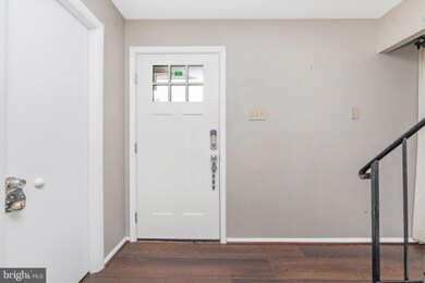 7902 Chalice Ct, Severn, MD 21144 - photo 3