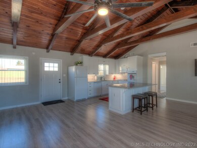 301 W Miami Ave, Cleveland, OK 74020 - photo 7