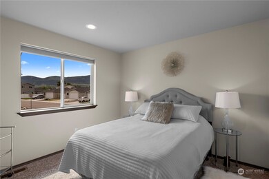 1110 S Nevada Ave, East Wenatchee, WA 98802 - photo 3