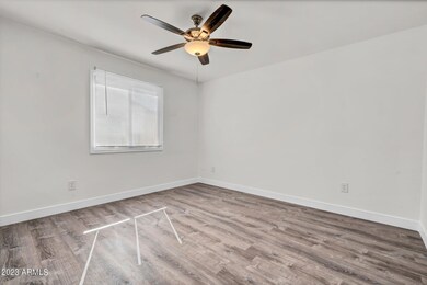 5137 W Berkeley Rd, Phoenix, AZ 85035 - photo 2