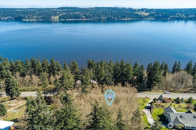 Just 5 minutes to all of Freeland amenities.