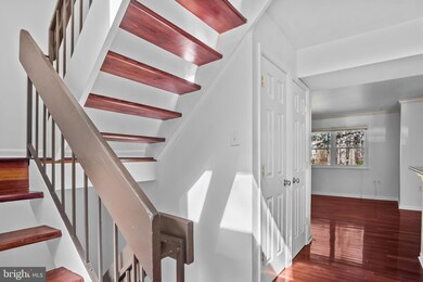 2394 Cloudcroft Square, Reston, VA 20191 - photo 2