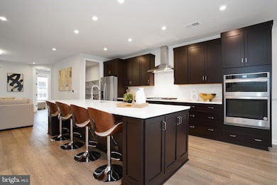 7554 Sawyer Farm Way, McLean, VA 22102 - photo 4