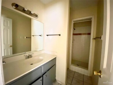 2210 Elisa Ln, Edinburg, TX 78541 - photo 7