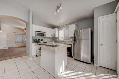 107-Kitchen_1