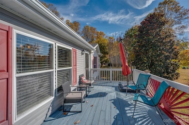 366 Sunrise Ridge Dr, Hendersonville, NC 28792 - photo 6