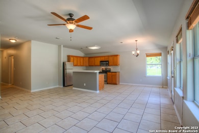 1110 N Bishop St, San Marcos, TX 78666 - photo 4