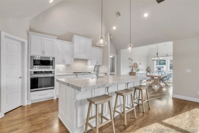 6617 S Palm Ave, Broken Arrow, OK 74011 - photo 5