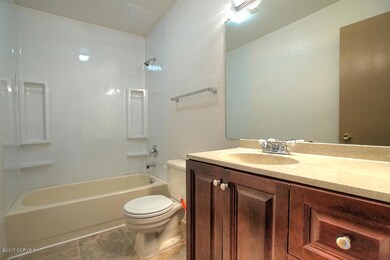 downstairs 2 bedroom units (1)