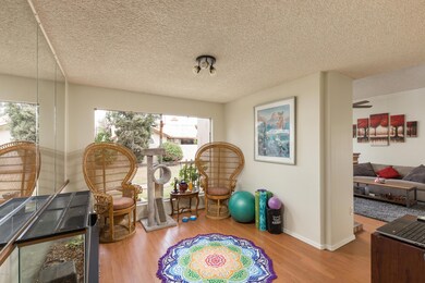 1370 W Elgin (5 of 27)