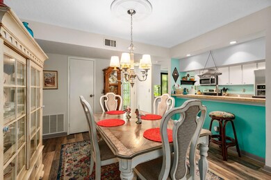 Dining/Kitchen