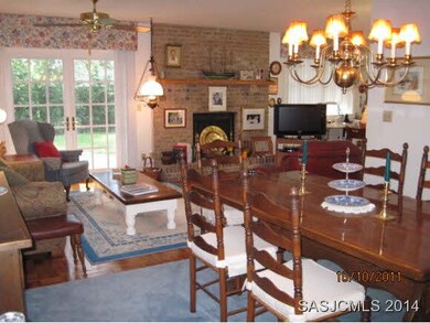 Den Furnished