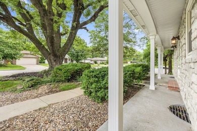 3644 N Stewart