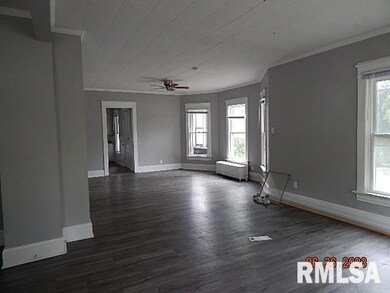 1602 15th St, Rock Island, IL 61201 - photo 2