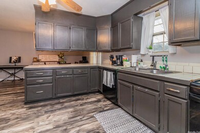 2107 Mitzi Ln, Jonesboro, AR 72405 - photo 6