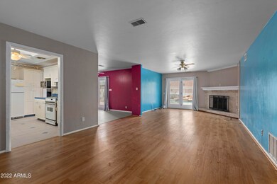 Living Room (3)