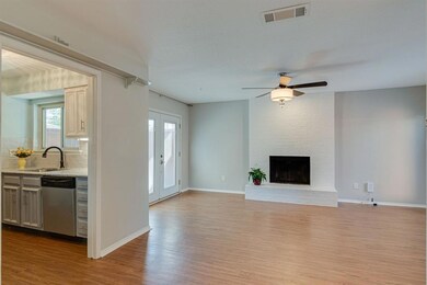 3 Meadow Ln, Bedford, TX 76021 - photo 4