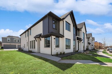 7672 Rambler Ln, North Richland Hills, TX 76182 - photo 2