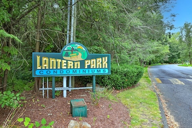 55 Lantern Park Dr unit 7, Naugatuck, CT 06770 - photo 2