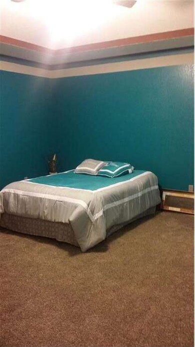Huge master bedroom with walk-in closet and new ca