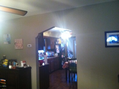 607 W Green St, Hazle Township, PA 18202 - photo 3