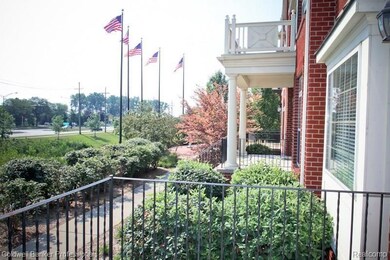 1582 Devon Ln unit 2, Troy, MI 48084 - photo 2