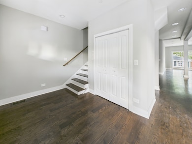 840 S Cuyler Ave, Oak Park, IL 60304 - photo 3