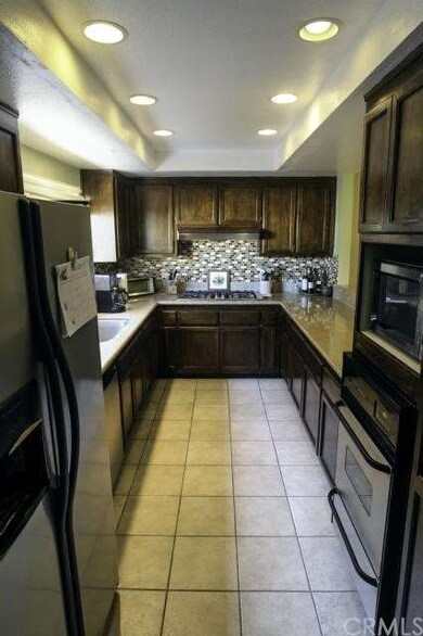 granite counter, beautiful tiled backsplash, lots 