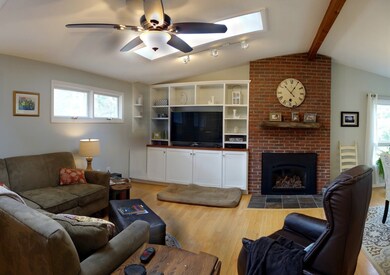 132 Aubinwood Rd, Amherst, MA 01002 - photo 5