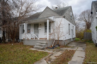 9262 Coyle St, Detroit, MI 48228 - photo 2