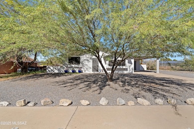 8271 E Kenyon Dr, Tucson, AZ 85710 - photo 3